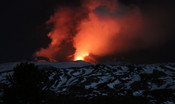 Nuova eruzione sull'Etna, fronte lavico e tremore in aumento
