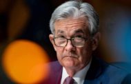 La Fed lascia i tassi invariati. Powell: 