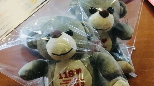 Mille peluche donati al 118 per consolare i bimbi in ambulanza