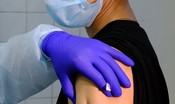 La Grecia propone un Passaporto vaccinale europeo, Francia e Germania frenano