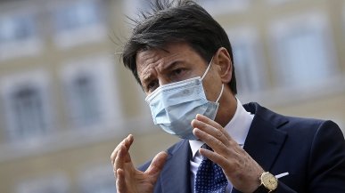 Conte: sarò fuori dal governo, no alla Lega. L'ipotesi di diventare presidente del M5s