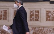 Crisi di governo, il ritorno del tavolo dei miracoli che trasforma i nemici in alleati