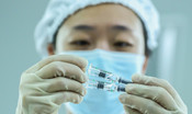 Traffico di falsi vaccini anti-Covid, 80 arresti in Cina