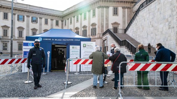 Come prenotare il vaccino anti-Covid in Lombardia