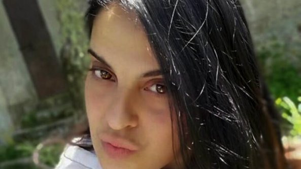 Ventinovenne uccisa dall'ex nel Salento, l'assassino aveva programmato tutto: è partito da Napoli con il coltello