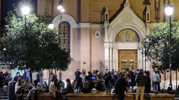 Coronavirus, Lazio in zona gialla: riparte la movida pomeridiana: 
