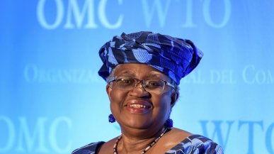 Commercio, Biden sblocca la partita per il vertice del Wto: Ngozi Okonjo-Iweala verso la direzione generale
