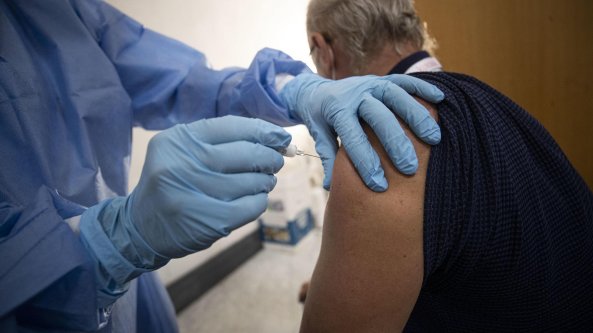Coronavirus Lazio, al via i vaccini per gli over 80. Dal 15 apre la Nuvola