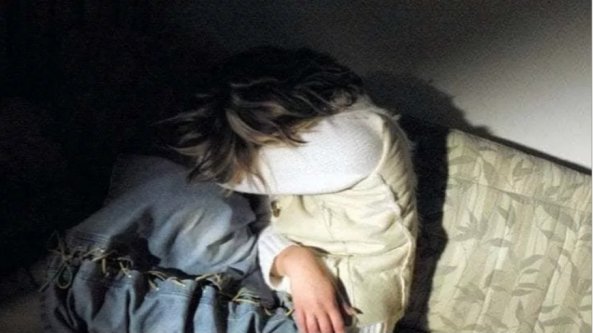 Calci e pugni alla moglie incinta davanti al figlio minore: un arresto nel Parmense