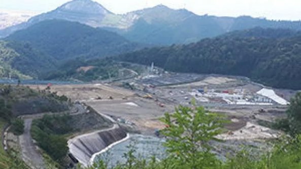Smaltimento illecito di rifiuti, inchiesta della Procura di Genova su Amiu