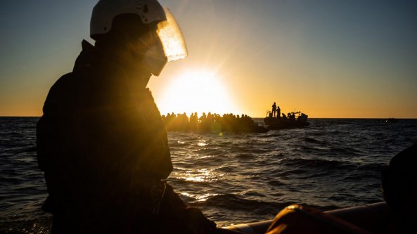 Migranti soccorsi in mare. La Ocean Viking salva 121 naufraghi partiti dalla Libia