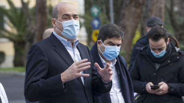 Pd, Zingaretti apre al congresso in primavera per discutere la linea. Ma gli ex renziani puntano al cambio di leadership