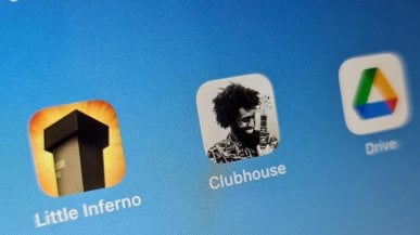 Una giornata dentro Clubhouse, il nuovo social dove regna la voce