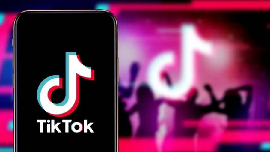 TikTok blocca gli utenti italiani dal 9 febbraio per tutelare i minori