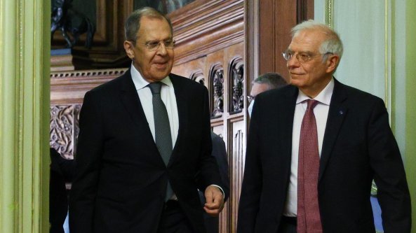 Ue, Borrell a Mosca per chiedere la liberazione di Navalnyj: 