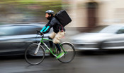 Just Eat, a marzo i primi contratti di lavoro dipendente per i rider 