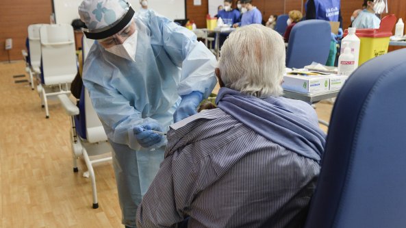 A Roma via alle vaccinazioni per gli over 80: 