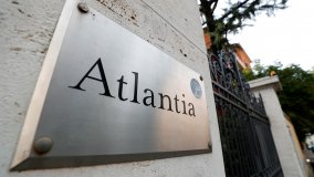 Benetton: apertura a nuovi soci e rilancio per la pace necessaria