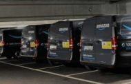 Telecamera a bordo sui furgoni Amazon, la protesta dei driver: invasione della privacy