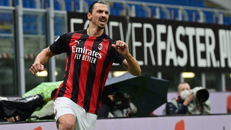 Milan-Crotone 4-0: doppiette di Ibrahimovic e Rebic, il diavolo torna in vetta