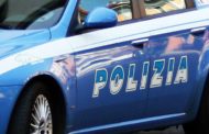 Scende dal taxi e spara. Follia per le vie di Roma