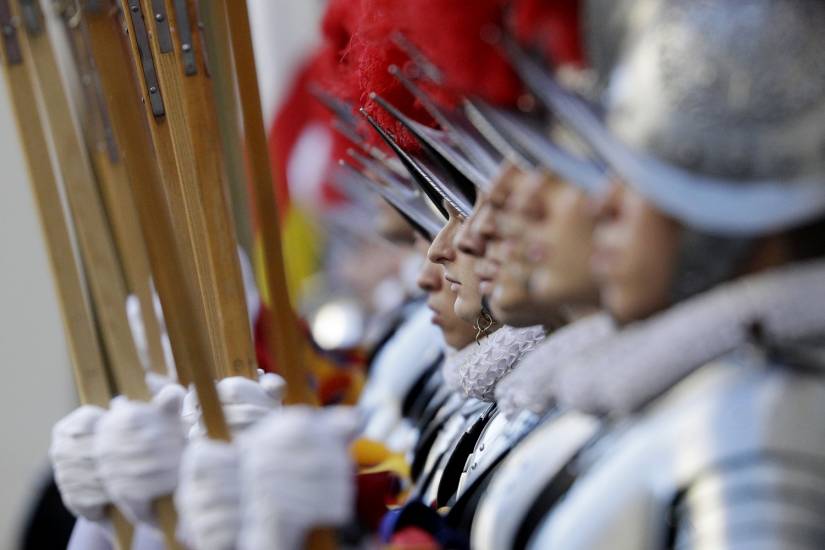Dai gesuiti al Papa, il tifo del Vaticano