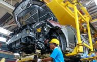 No chip, no elettriche, l'industria dell'auto taglia la produzione
