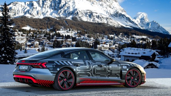 Audi RS e-tron GT, a Cortina l’anteprima mondiale