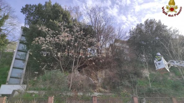 Roma, frana ai Parioli: chiuso un tratto di via Archimede
