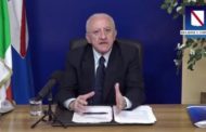 De Luca e il tavolino di Conte: 