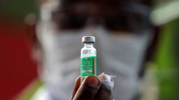 AstraZeneca, quanti dubbi sul vaccino