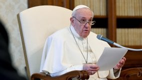 La mossa di Francesco, per la prima volta una donna voterà al Sinodo