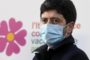 Il presidente Toma chiede un giuramento d'onore sui vaccini e inciampa nei verbi: 
