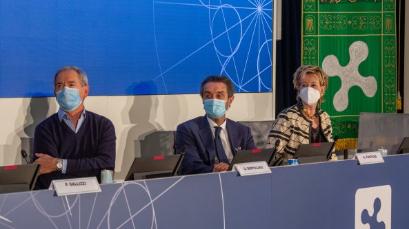 Vaccino anti Covid, vertice in Fiera con Fontana, Moratti e Bertolaso: 