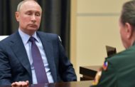 La guerra irrompe al Cremlino. Spaccatura tra i fedeli di Putin