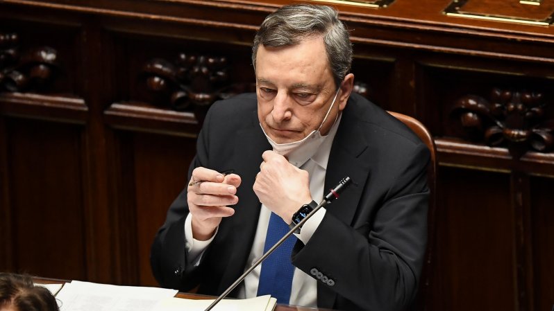 Bollette, nuovi aiuti. E torna l’ipotesi del ricorso al deficit