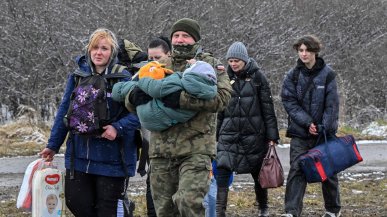 Profughi ucraini, aiuti a chi arriva o a chi ospita. Due percorsi per l'accoglienza
