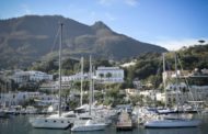 Ville sul mare e matrimoni la fuga degli oligarchi russi dalle isole del Golfo