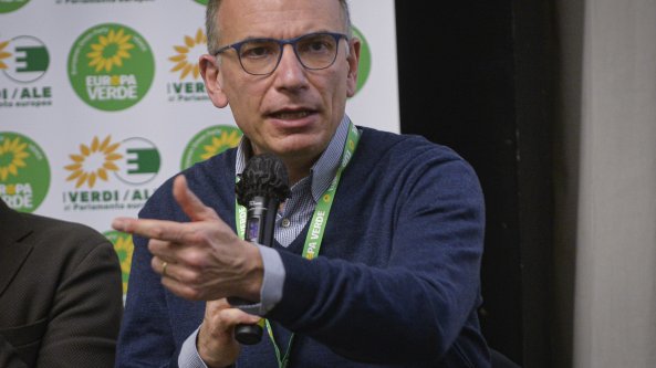 Un anno da segretario: Letta ha pacificato il Pd. Con i 5S strada in salita