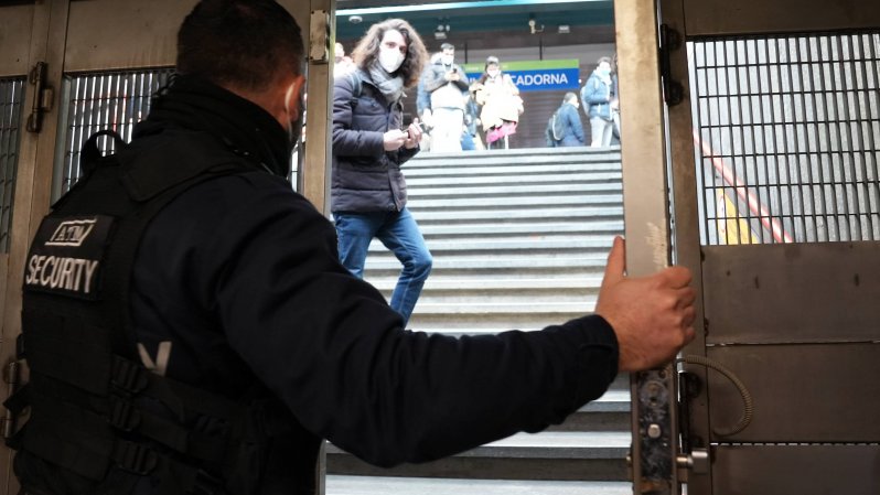Anche su bus e treni torna la normalità da aprile si sale senza super Green Pass