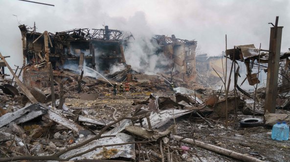 Ucraina, attacco a Ovest. Mosca porta la guerra al confine della Nato