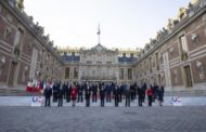 Le sanzioni: Usa e Ue, nuova stretta. Stop a vodka e caviale. Russia via da Wto e Fmi