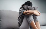 Il cuscino che respira: abbracciarlo è la nuova terapia contro l'ansia