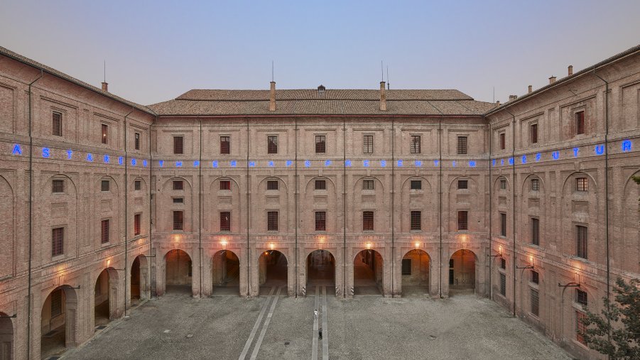 Il papa Farnese e la prima collezione 