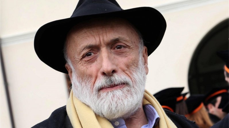 Carlo Petrini: così è nato il primo ristorante della storia