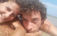 Il giallo della ragazza caduta dalla finestra, indagato il fidanzato: omicidio volontario