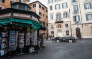 Stampa e Palazzo: sulle prime pagine il piano anti-rincari e l'accoglienza dei profughi