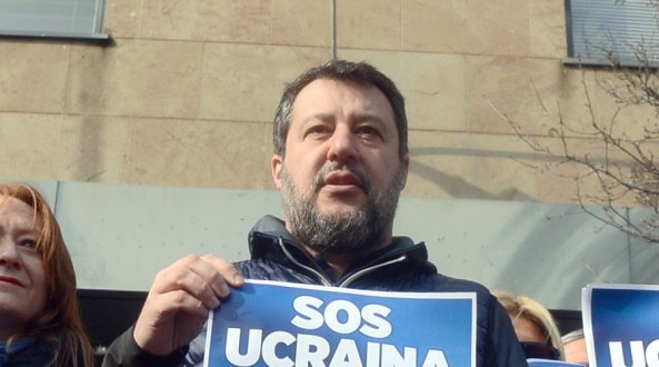 Lega, Salvini in silenzio vola in Polonia e poi al confine con l'Ucraina