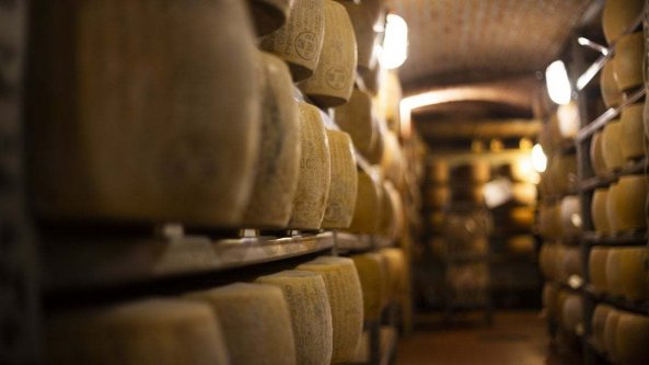 Guffanti e la caverna dei formaggi, dove tempo e passione regalano sapori unici