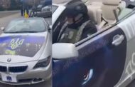 La Bmw decapottabile si trasforma in un mezzo di guerra: il regalo del governatore di Mykolaiv